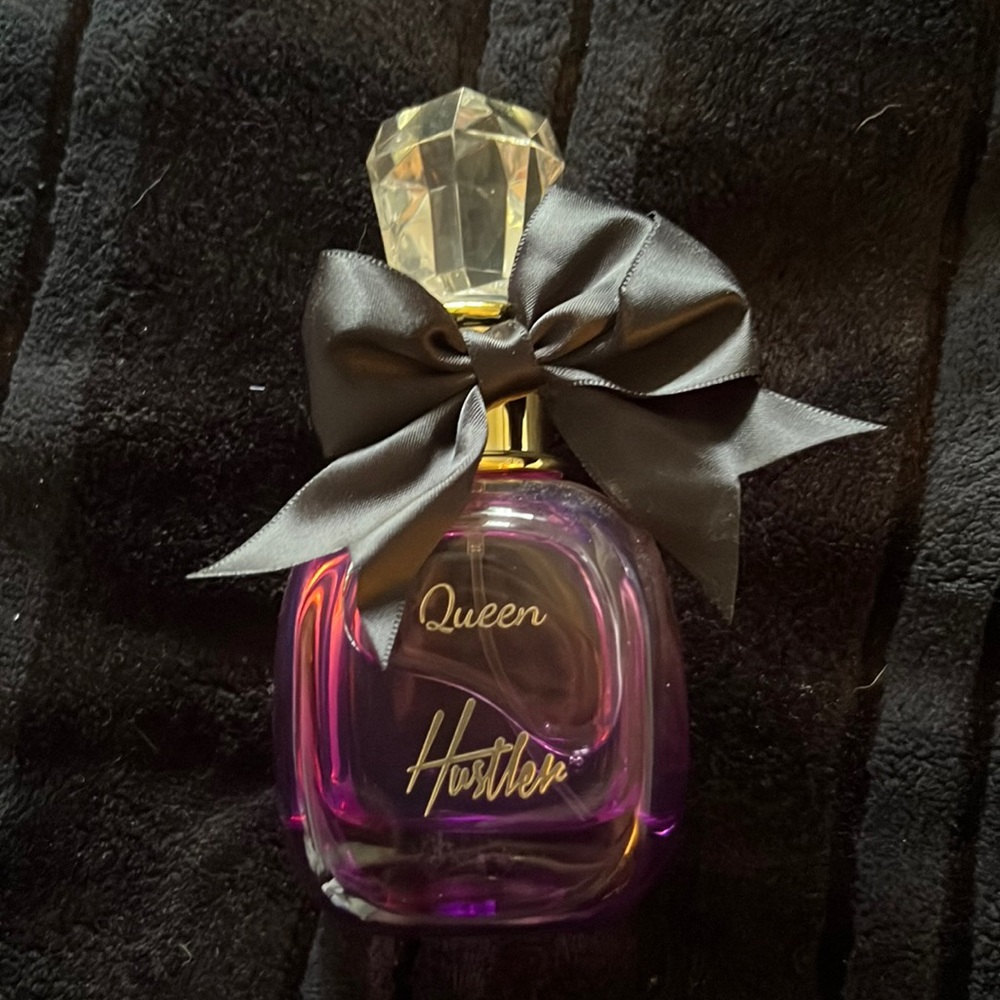 Sexy Queen Hustler Fragrance